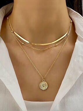 Women’s 3 Layer Choker Necklace Snake Bone Chain. Adjustable. New. Free Shipping